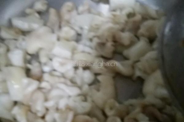 家常烧鱼鳔的做法图解3