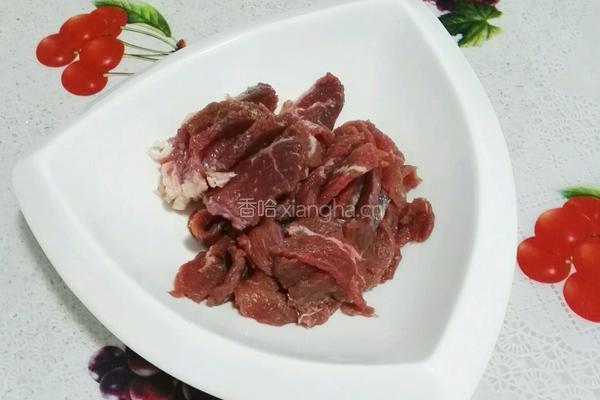 孜然牛肉的做法图解1
