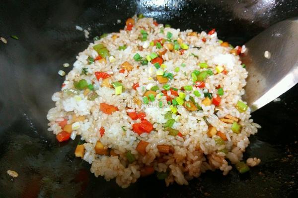 酱丁炒饭的做法图解8