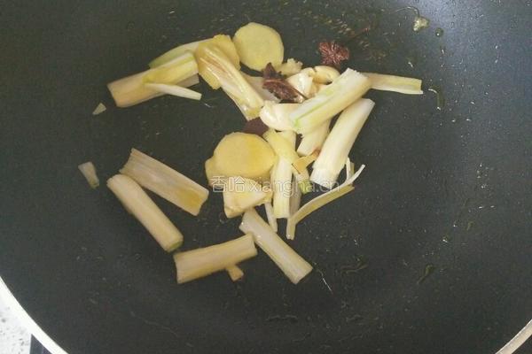 青椒炒虾的做法图解2