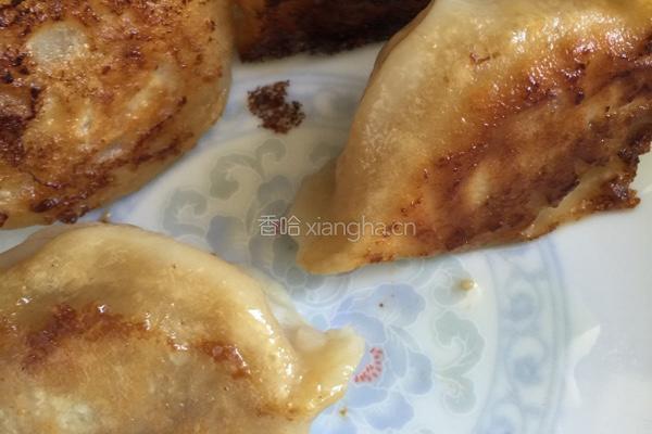 花式吃饺子之----水煎饺。的做法图解4
