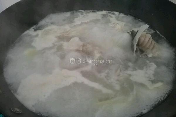 鱼头豆腐汤的做法图解2