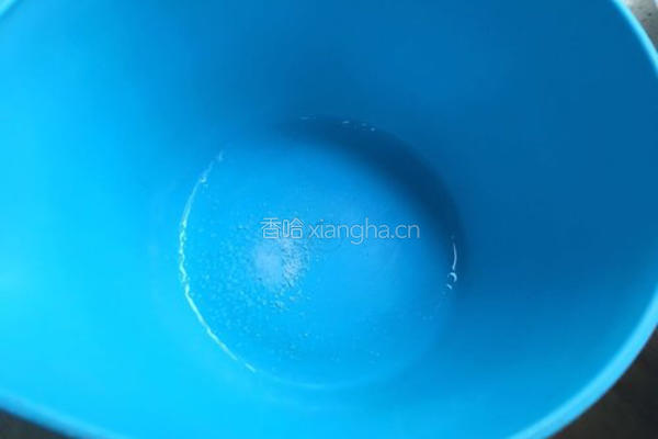 新榨苹果汁的做法图解2