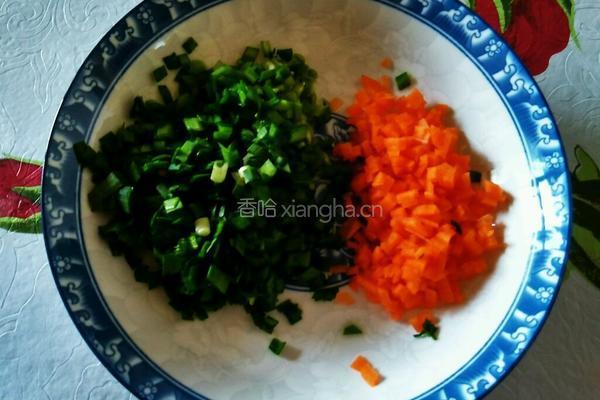 小米鸡蛋炒韭菜的做法图解3