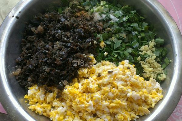 韭菜鸡蛋馅饼的做法图解3