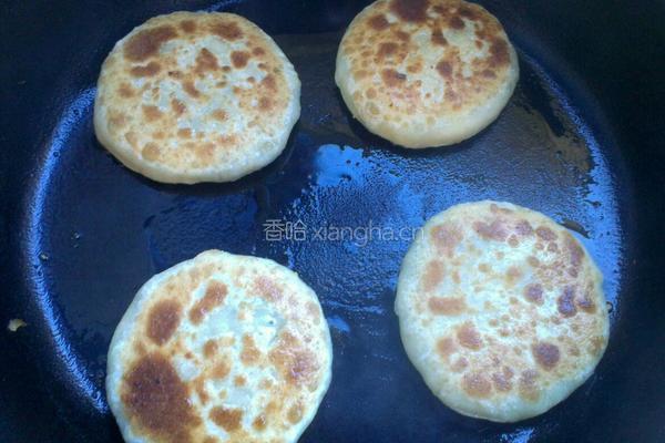 韭菜鸡蛋馅饼的做法图解12