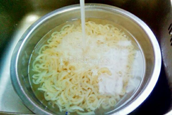 水晶猪皮冻的做法图解7