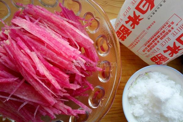 糖醋萝卜丝的做法图解3