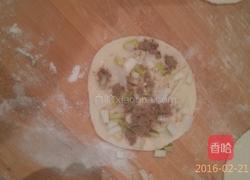葱油饼的做法图解2