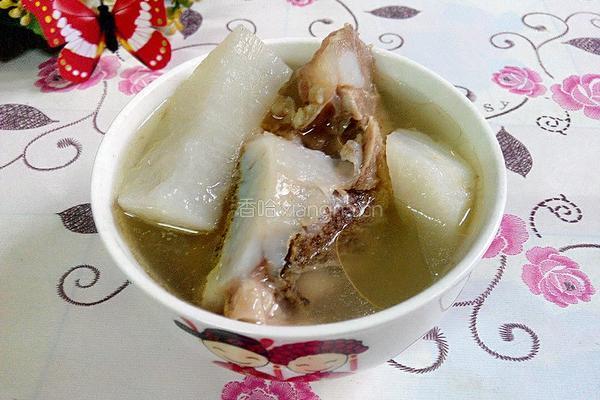 白萝卜牛骨汤的做法图解8