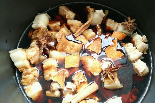 电饭锅红烧肉简单实用的做法图解6