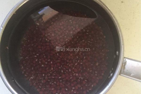 自制红豆沙馅的做法图解1
