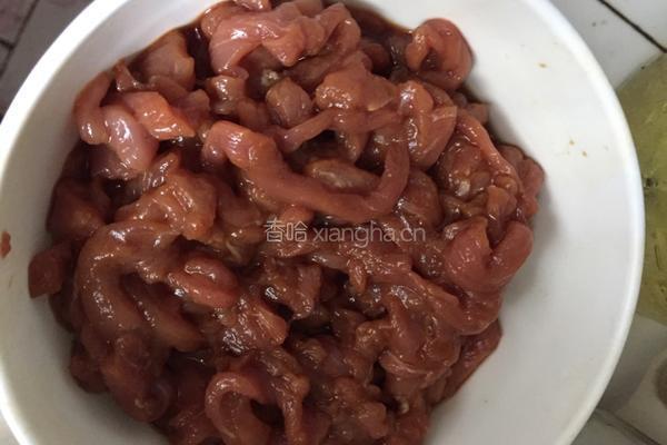 香辣肉丝的做法图解1