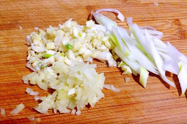 蚝油香菇油菜的做法图解3