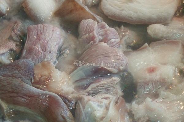 猪蹄炖土豆陕西做法的做法图解2