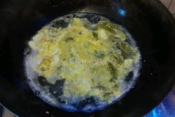 酸菜莴笋叶子蛋汤的做法图解4