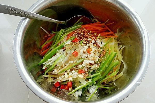 凉拌酸辣土豆丝的做法图解8