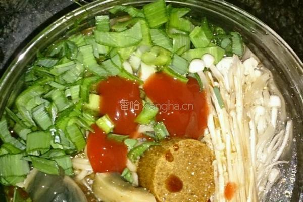 （微波炉）咖喱蒜香清水挂面的做法图解2