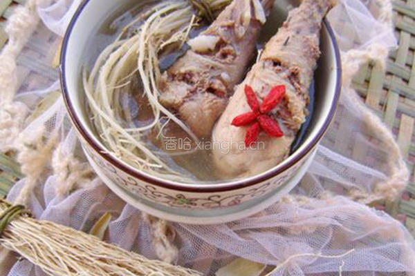 龙须根鸡汤