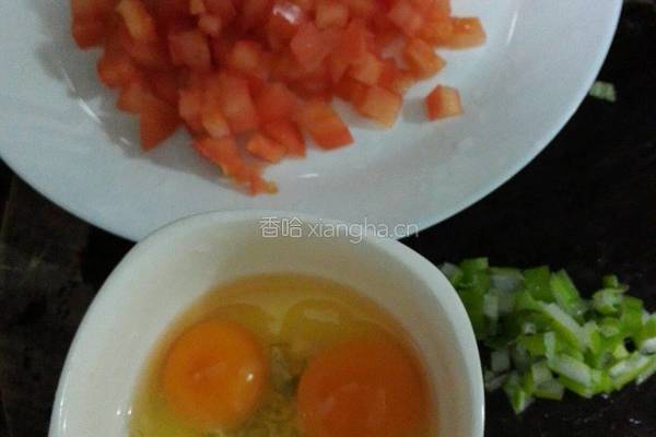 蕃茄蛋炒饭的做法图解1