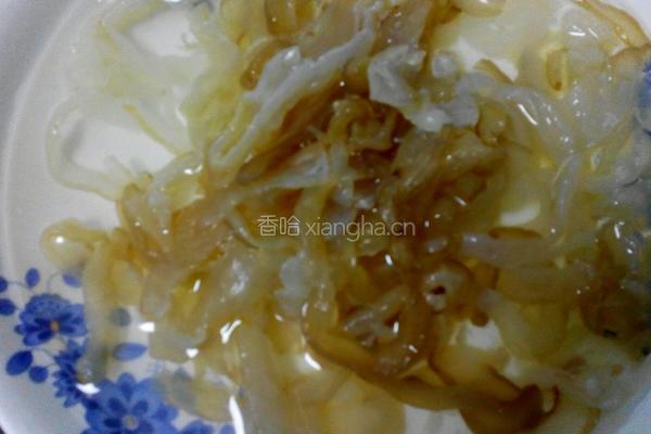 凉拌海蜇丝的做法图解2