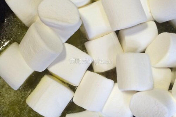 抹茶味牛轧糖的做法图解4