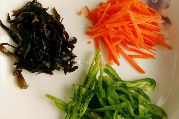 银鱼鸡蛋饼的做法图解3