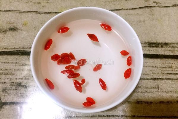 糯米水晶汤圆的做法图解3