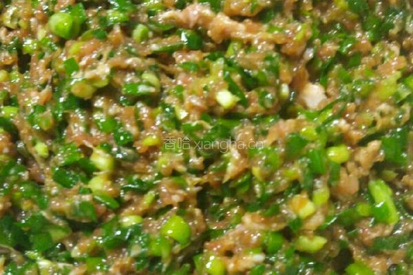 韭菜肉水饺的做法图解2