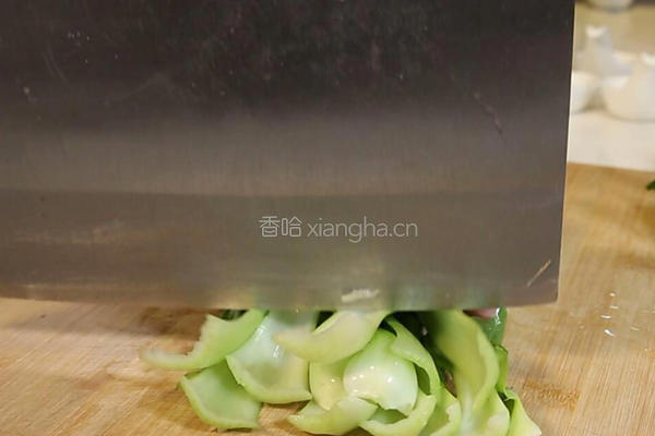 香菇炒油菜的做法图解2