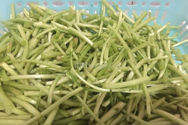 芦蒿炒香干的做法图解1