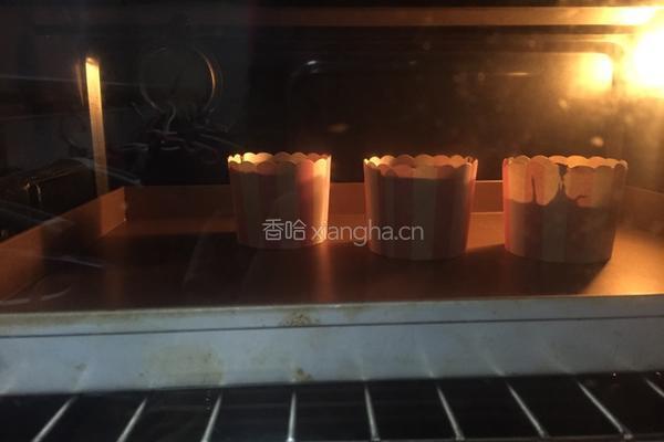 猫头鹰巧克力熔岩蛋糕的做法图解17