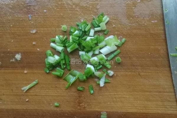 孔雀开屏(清蒸鳊鱼)的做法图解3