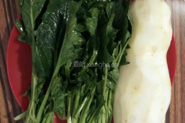 凉拌菠菜土豆丝的做法图解1