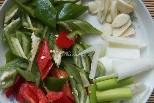 菜花瘦肉的做法图解3