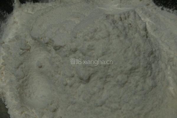 牛奶鸡蛋玉米面饼的做法图解2
