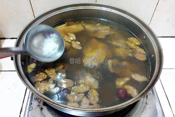 红枣核桃煲鸡汤的做法图解7