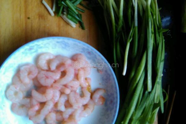 韭菜炒虾仁的做法图解1