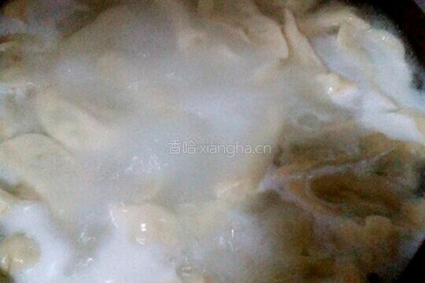 韭菜木耳鸡蛋粉条馅饺子的做法图解4