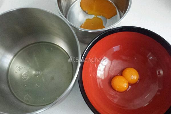 戚风纸杯蛋糕的做法图解2