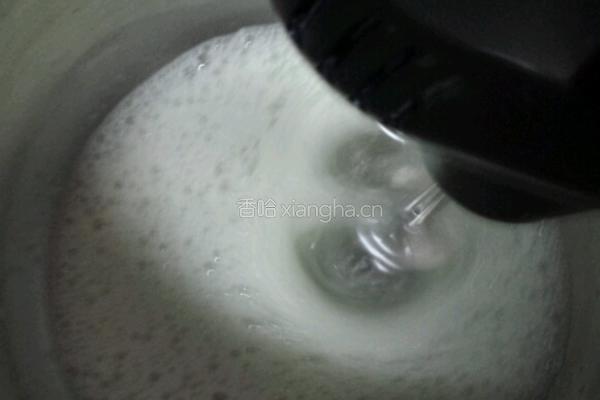 戚风纸杯蛋糕的做法图解6