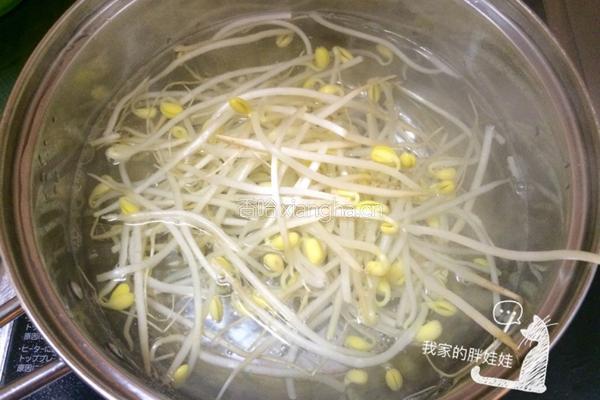 裙带菜拌黄豆芽（韩式拌菜口味）的做法图解2