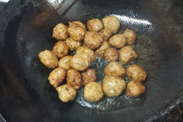 茄汁肉丸的做法图解2