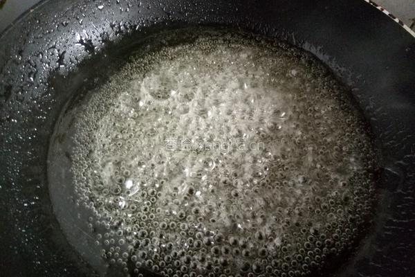 拔丝芋头的做法图解5