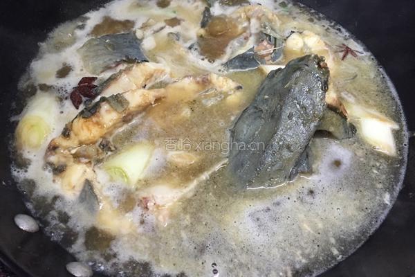 红烧鲟鱼的做法图解5
