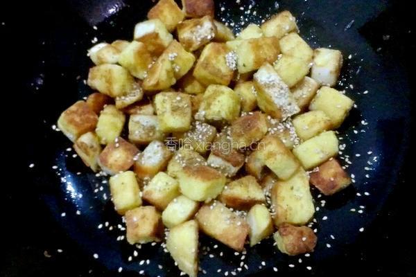 孜然芝麻馒头粒的做法图解6