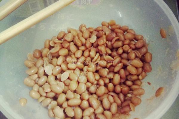 青椒豆豉的做法图解1