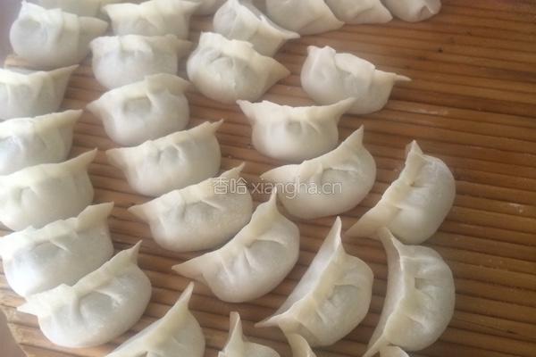 酸菜饺子的做法图解5