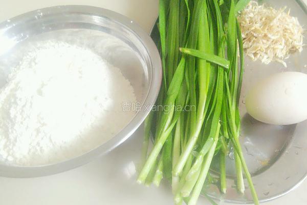 韭菜煎饼的做法图解1