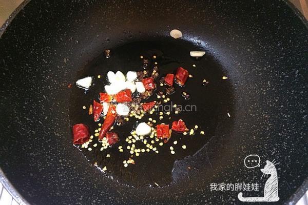 豆角土豆焖乌冬面（宽面）的做法图解2